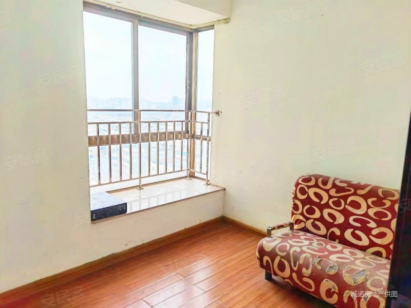 新上凤馨苑三房急售看房合适谈价