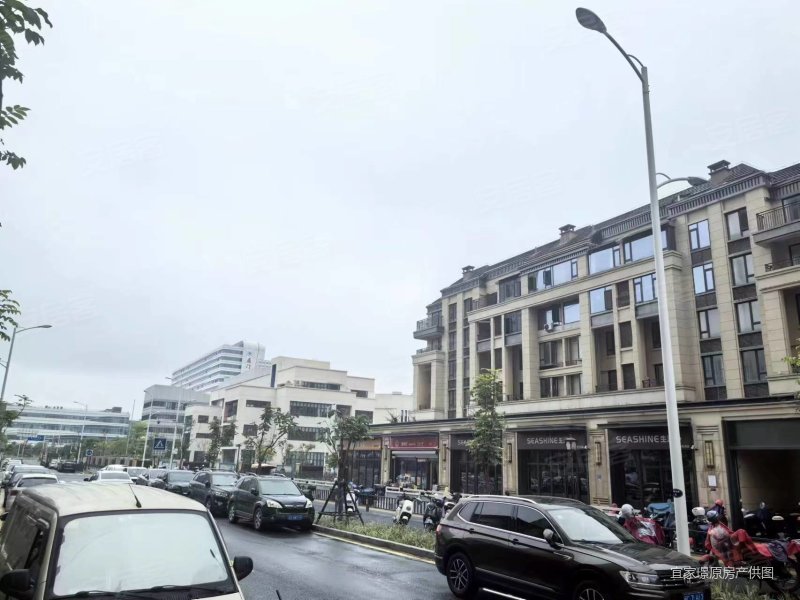 环东70年住宅产权 融信铂悦湾 高层风景好电梯房4房亏钱出售