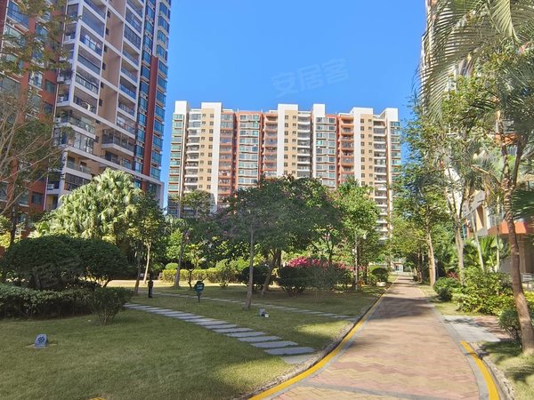 深圳龙岗横岗安良新村安良新村花园小区162平三房两厅民水民电,私家