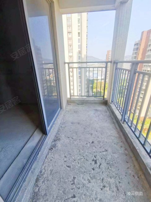 新城际广场急售89平毛坯两房仅154万带双阳台产权新商品房