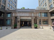 广场“祝福祖国”巨型花篮完美亮相！