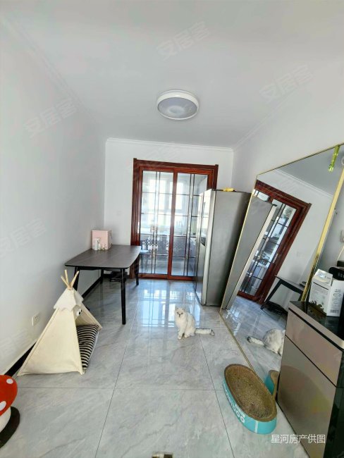 鹿城一号 满二   南北通透 次新房 中间好楼层 环境好