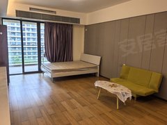 深圳大鹏新区大鹏佳兆业住宅大单间，南向大阳台，房间很干净，有钥匙出租房源真实图片