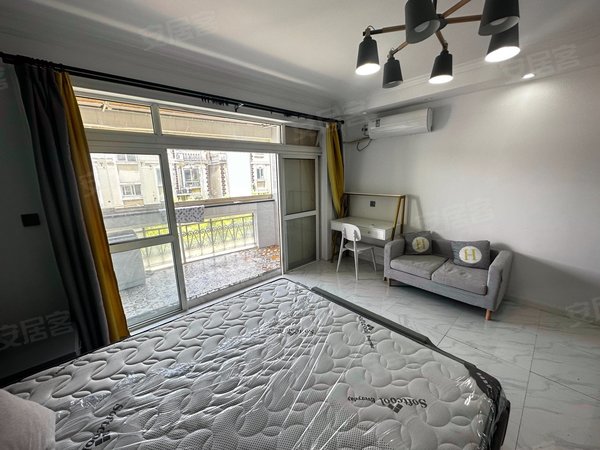 上海宝山高境逸景佳苑3号线殷高西路站 近五角场 哔哩 抖音 耐克 国政