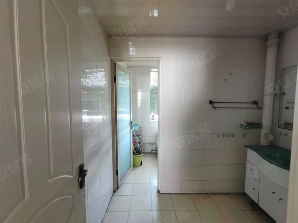保定涿州市德信文化公园工商局小区(朝阳路)少有大四居! 拎包入住 集中供暖 出行方便出租房源真实图片