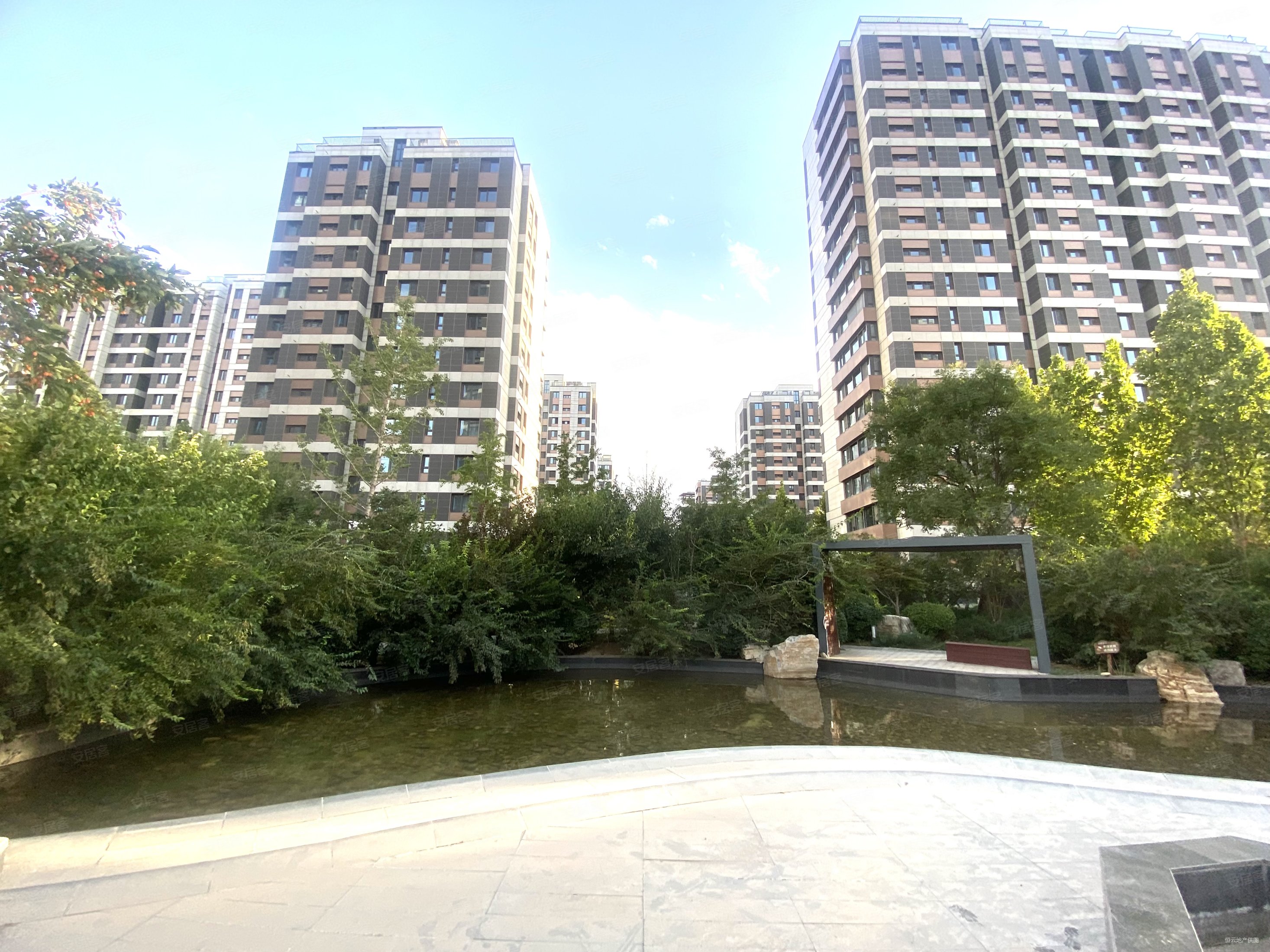 西山甲一号3室2厅2卫118.31㎡南北695万