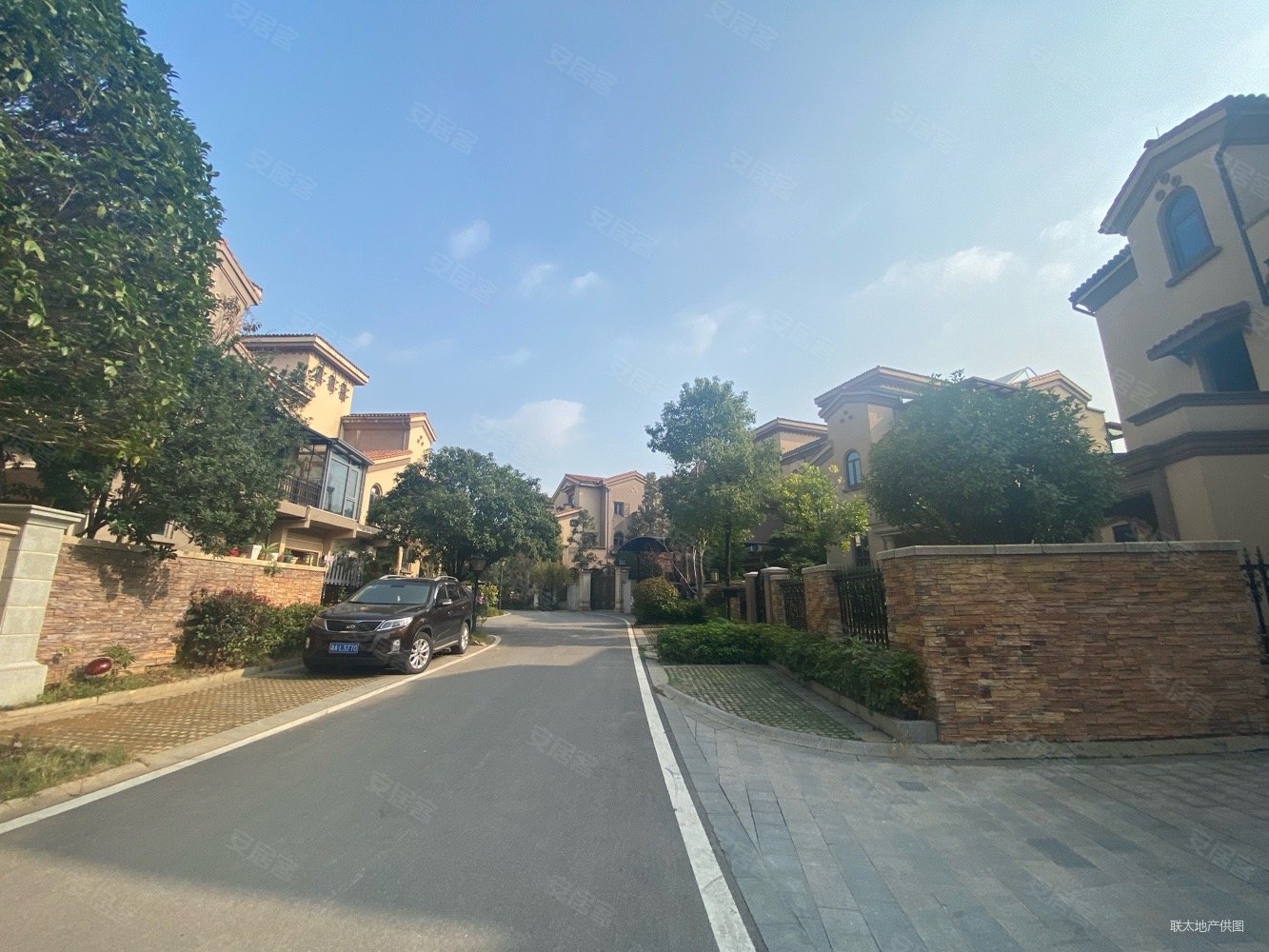 长沙房产网>长沙二手房>开福二手房>广电中心二手房>金色溪泉湾(别墅)