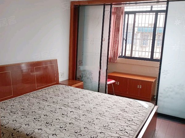 绍兴越城城南任家塔小区任家塔小区6楼  60方精装修1600元月出租房源