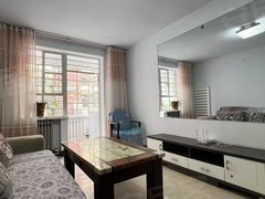 酒泉肃州酒泉城区东关楼群一楼两室两厅带全套家具冰箱热水器生活放便出租房源真实图片