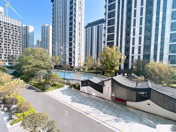 杭州临安临安城区苕溪学府1月新上,苕溪学府电梯高层,民用水电,多套