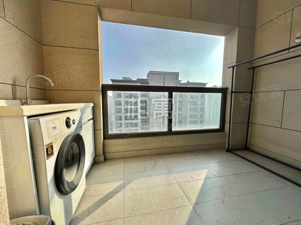 禹洲滨之江3室2厅2卫南北通透电梯房配套齐全