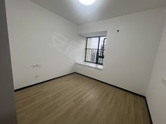 海口美兰国兴江东新区椰青园两室一厅 可配齐家具 南北通透采光好 靠近出租房源真实图片