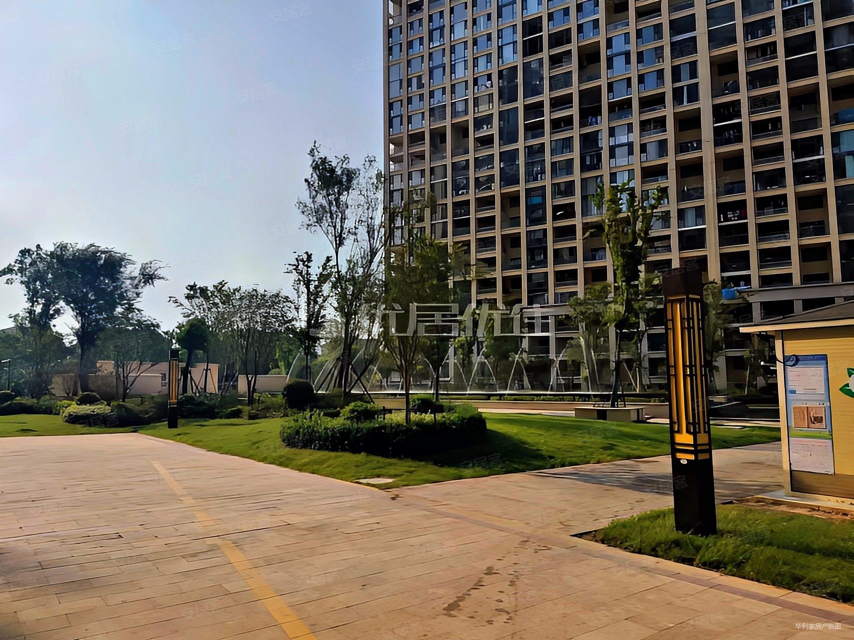 帝宝花园3室2厅2卫106㎡南195万