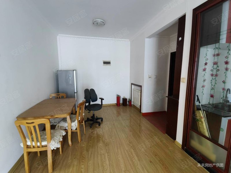 大连房产网>大连二手房>开发区二手房>红梅翠竹二手房>宏城金棕榈>800