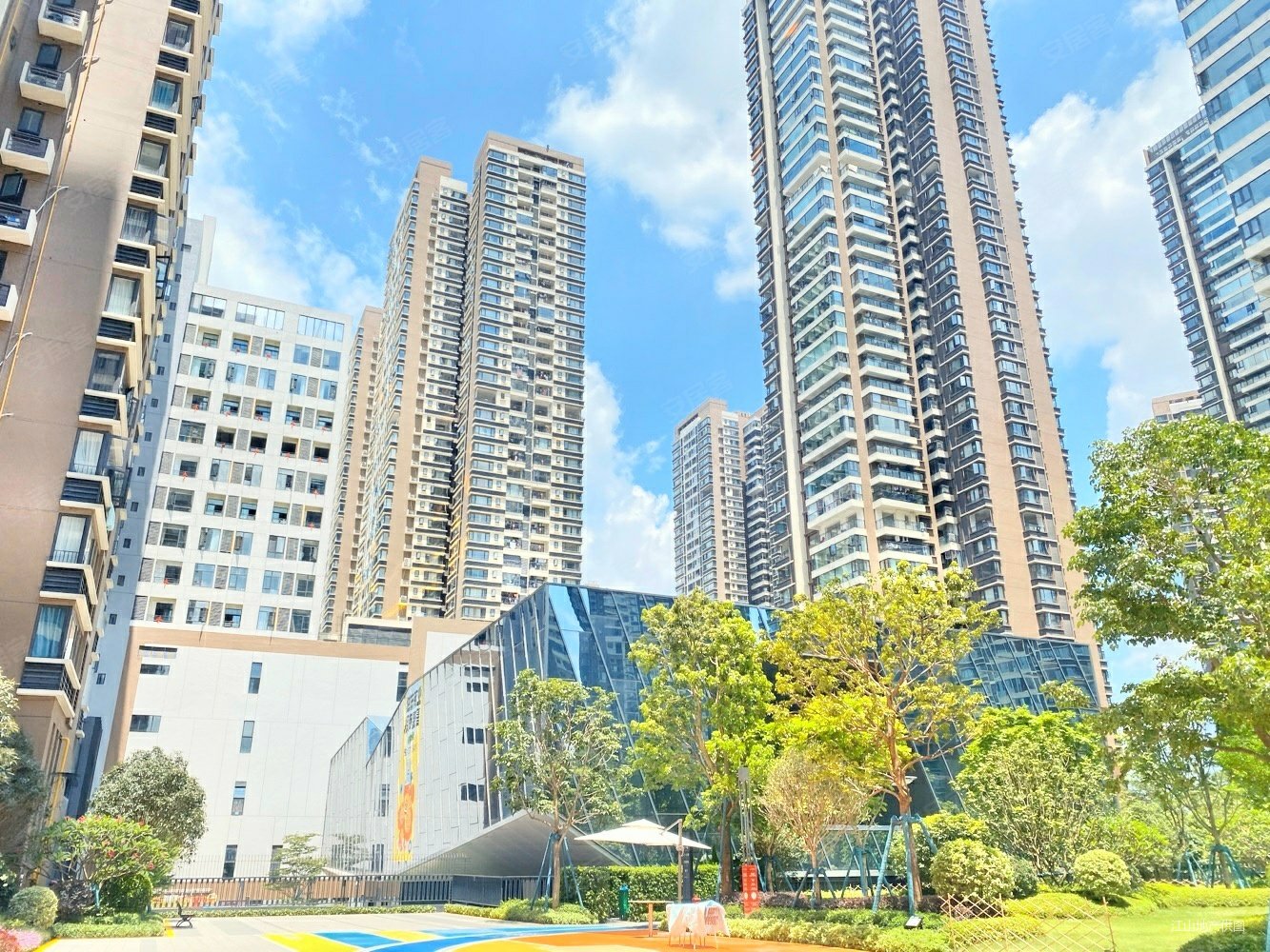 业主直降10万 滨湖小青秀一中 近南宁东站 地铁口,万科城(北区)二手房