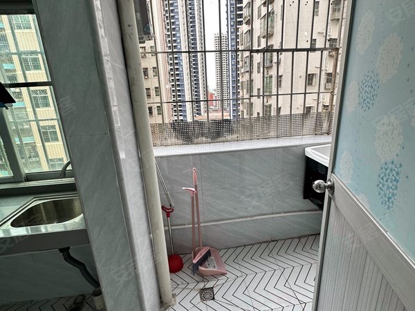 玉翠新村一区,清湖租房,清湖地铁站精装修大单间,龙华租房-深圳58安居