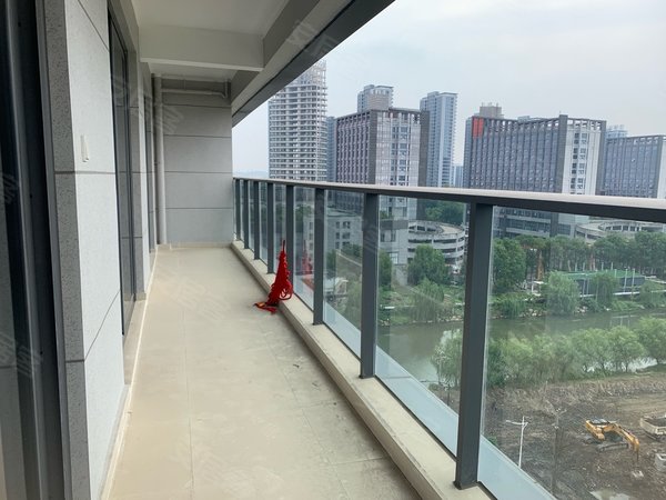 绍兴柯桥安昌钱江彩虹府彩虹府全新第一次出租,中央空调 房东诚心出租