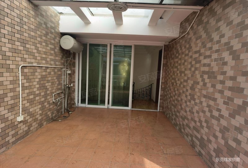 别墅 售700万 银湖花园(别墅)  居住密度低