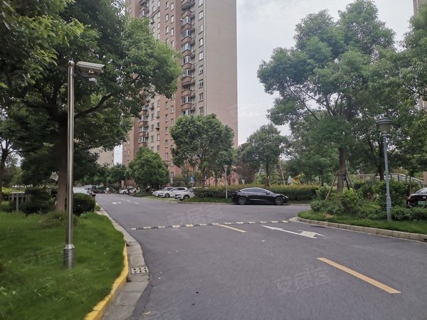 上海闵行浦江浦恒馨苑浦恒馨苑 一套精装修出租 楼层好 看房方便出租