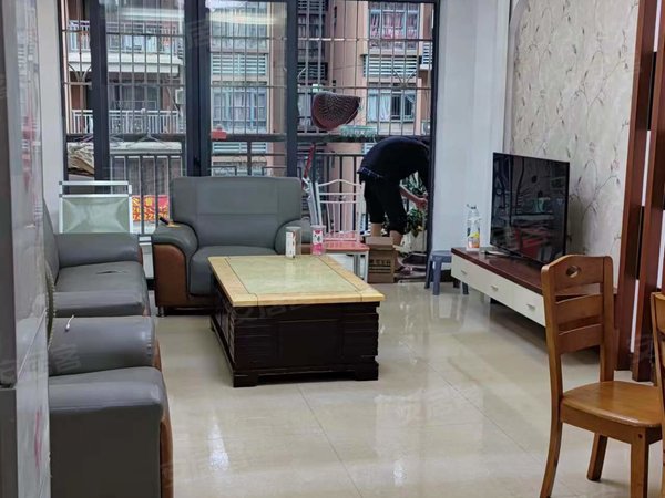 梧州长洲两广批发市场嘉多利花园嘉多利花园 2室2厅2卫出租房源真实