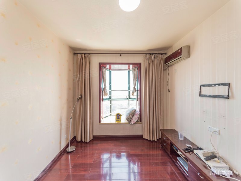 居住密度低,银仁御墅花园二手房,155万,2室2厅,1卫,120平米-无锡安居