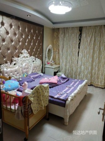 电机小学附近，阳光绿洲3室，精装修，南北通透不把山，有本无税