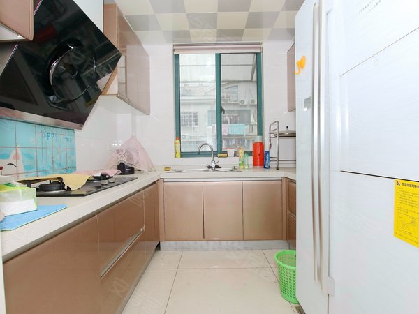 【多图】集美岸上蓝山玉兰苑,闲林租房,岸上蓝山 进门就眼前一亮 房东