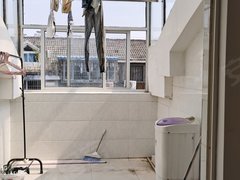 南昌红谷滩丰和北大道凤凰花园(西区) 1室0厅1卫出租房源真实图片