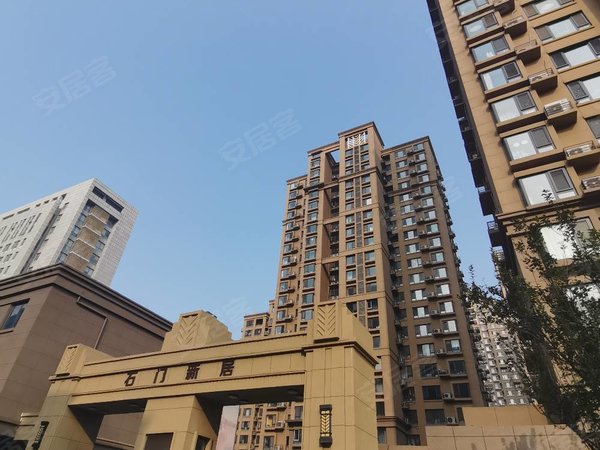 北京朝阳百子湾石门新居百子湾地铁7号线 石门新居3家合租 南向卧室大