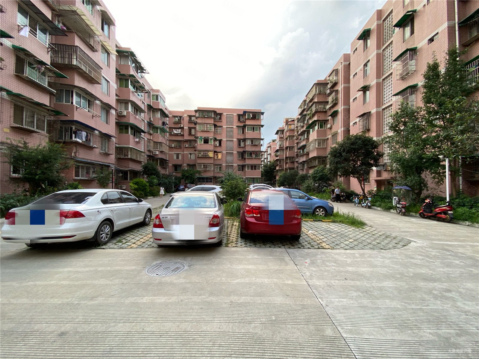 神仙树小区2室2厅1卫86.31㎡东82万