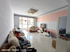 地铁口景观花园 锦绣嘉苑家具家电齐全 随时看房 拎包入住