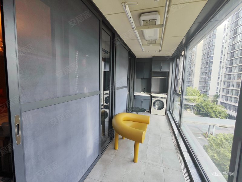 宁波府 凤起潮鸣 东部高端小区专做 多套可看 随时在岗