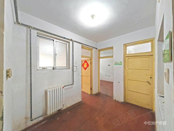 中楼层 南北通透 采光优异 山方便,燕翔路11,13号院二手房,158万,3室1