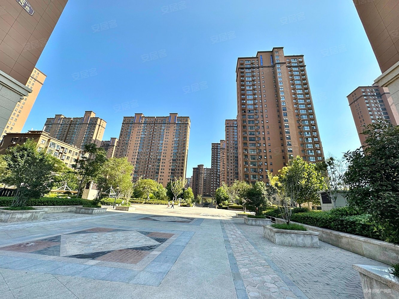 龙栖湾二期房东装好一天未住可做婚房99平南北通透装修简单大方