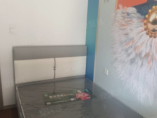 句容世茂花园开发区小学中骏四季阳光中骏四季阳光,无中介费,朝南带阳台,世茂板块,附近多个大厂出租房源真实图片