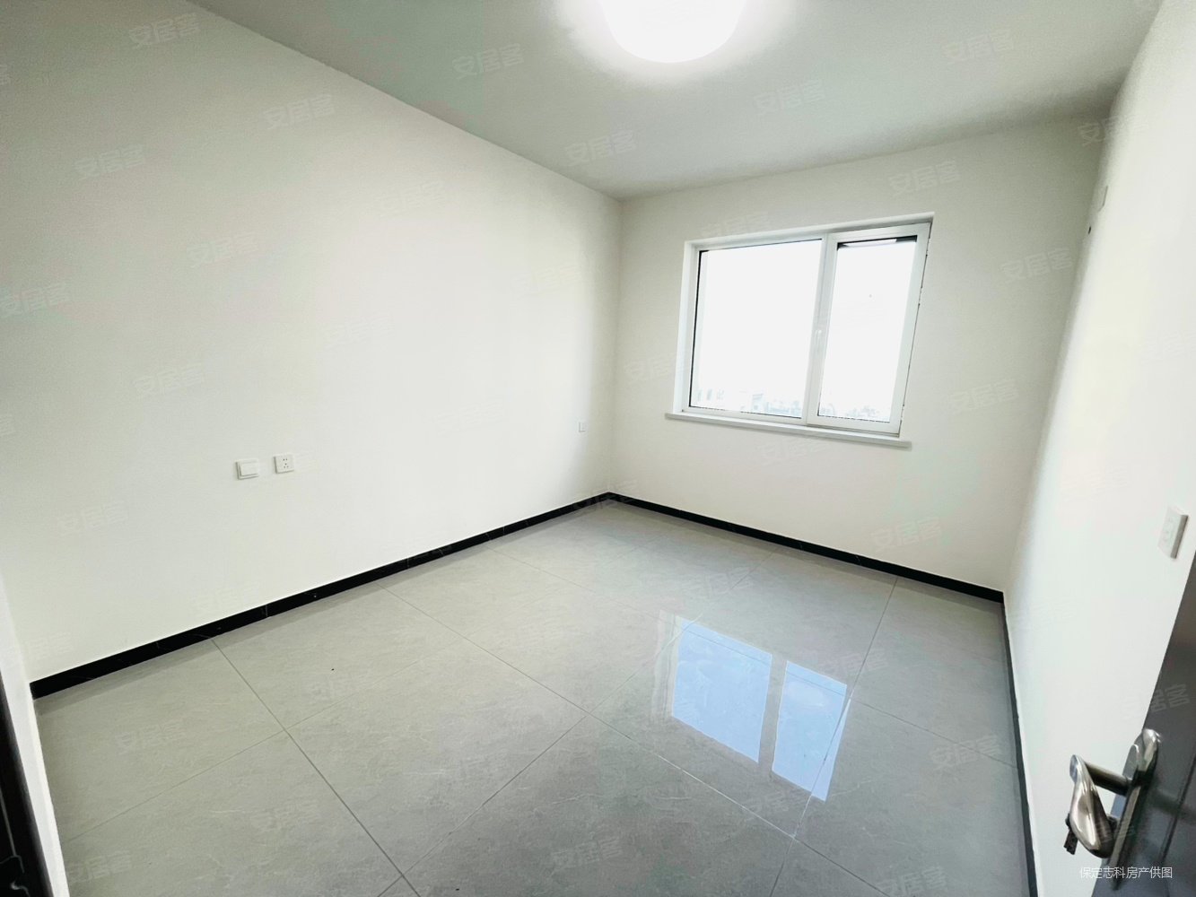 云水湾3室2厅2卫133㎡南北102.77万