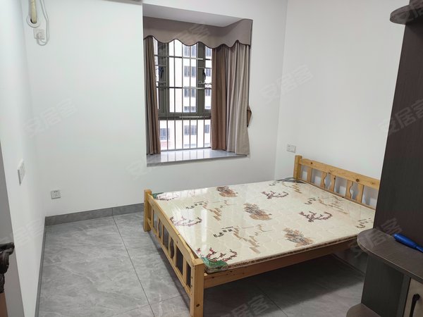 惠州惠城河南岸德信居(惠城)河南岸方直广场旁德信居2房出租 家私全齐