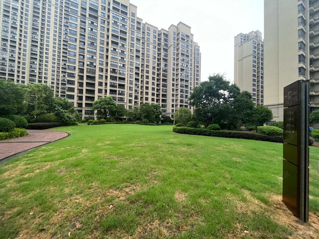 新力钰珑湾(南区)3室2厅1卫85㎡南北58万