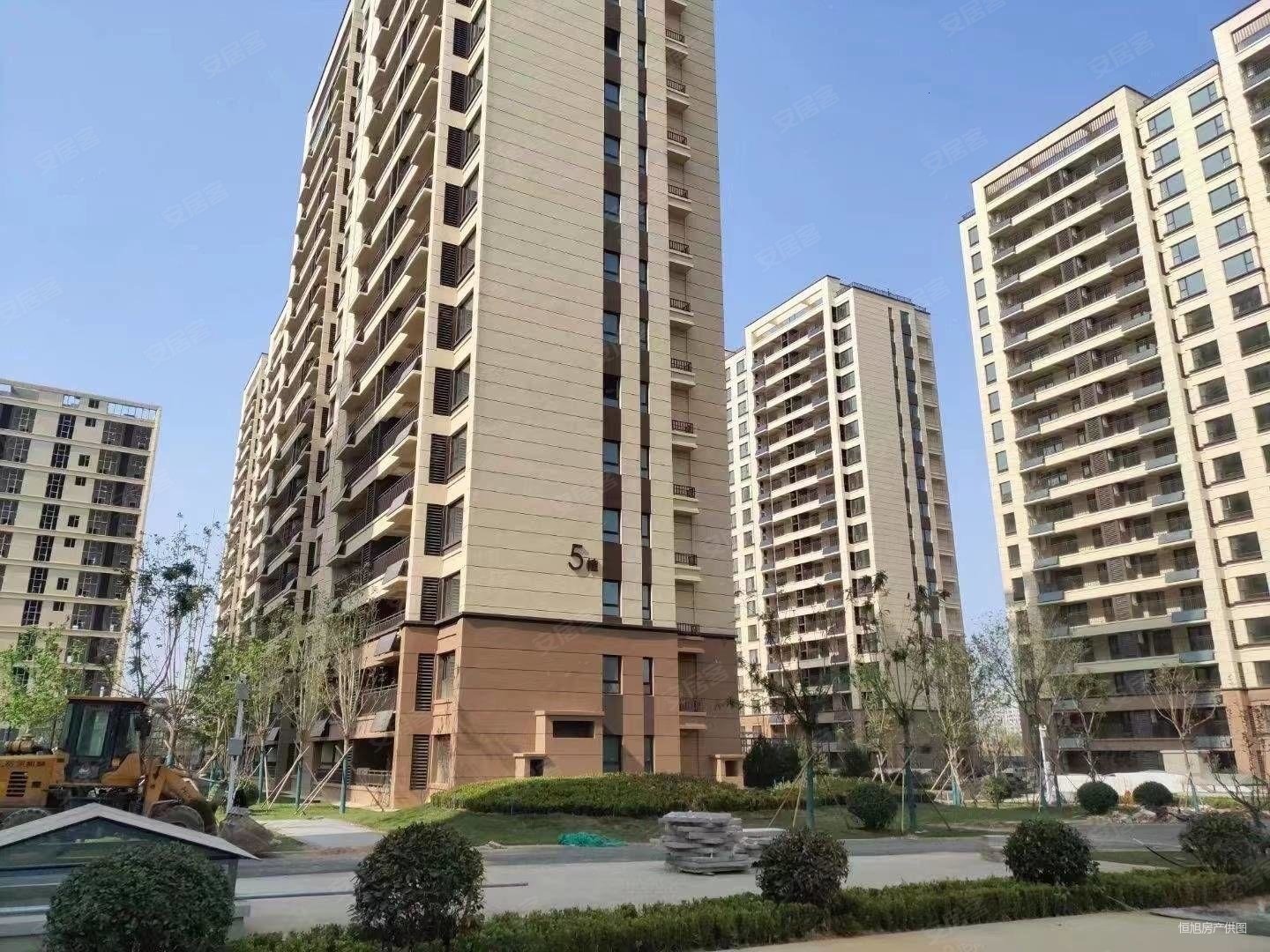 梁城首府4室2厅2卫142㎡南北79.2万