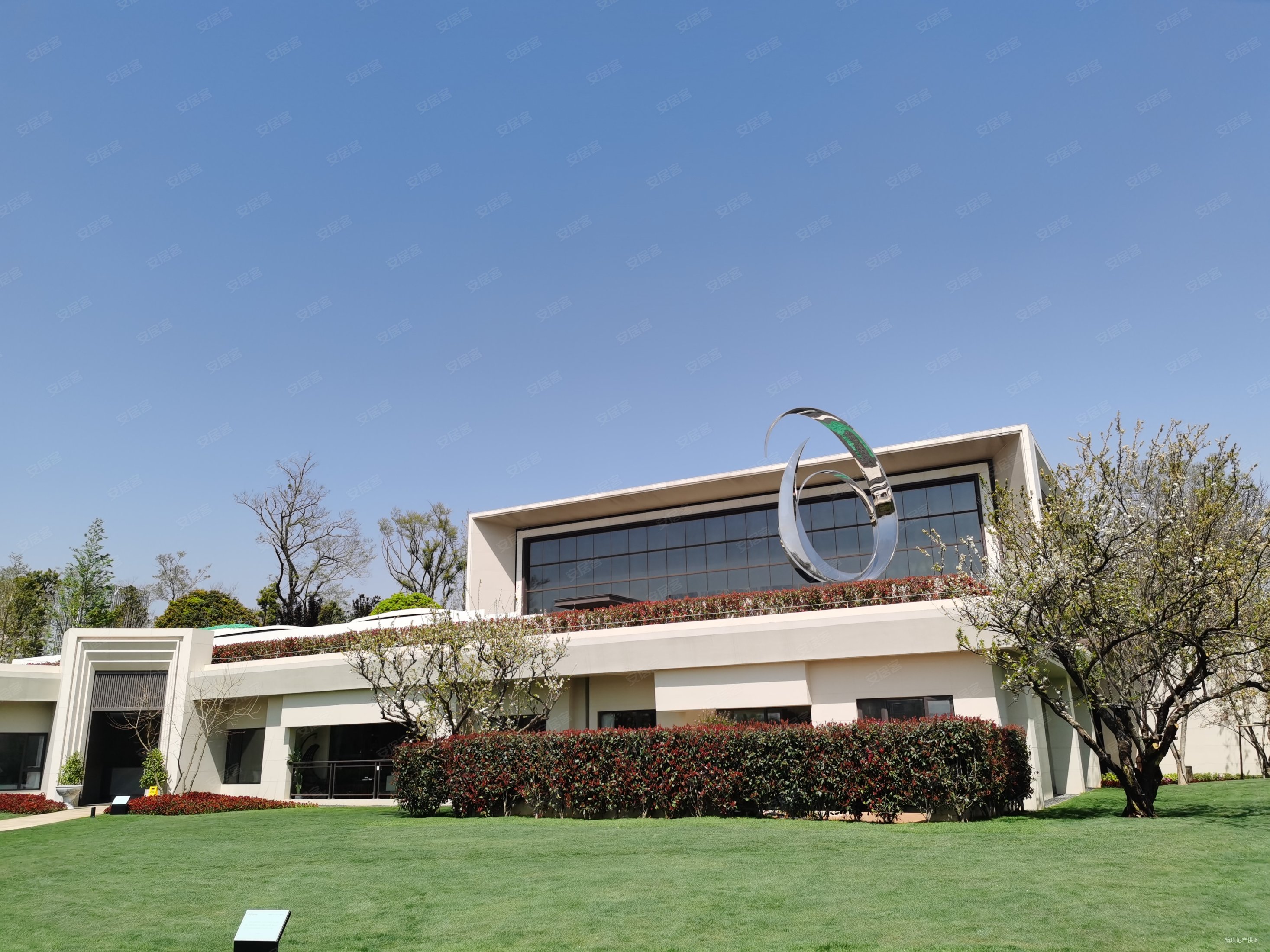 昆明市政府高铁站旁 至 公园环绕金茂国际新城