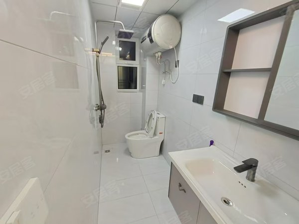 阜新海州海州城区清水畔月交七中附近清水畔小区4层2室一厅精装家电全每月1200出租房源真实图片