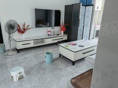余江余江城区余江市区婚房出租,实图实价,状元公馆,天河湾对面,二室整租,采光好出租房源真实图片