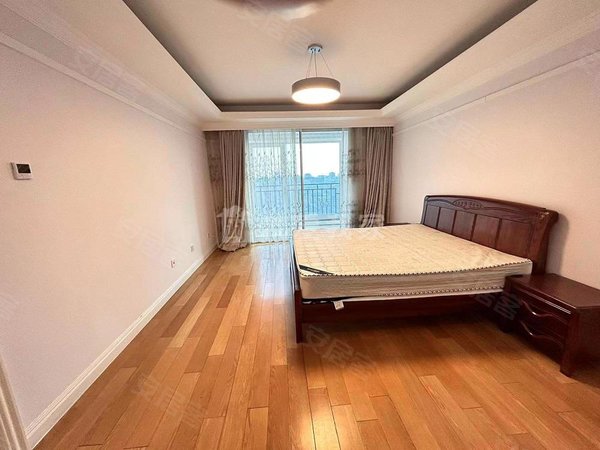 燕郊光彩国际公寓工体光彩国际公寓4室1厅出租房源真实图片