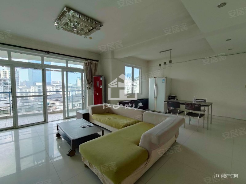 翡翠园一期3房2厅150万