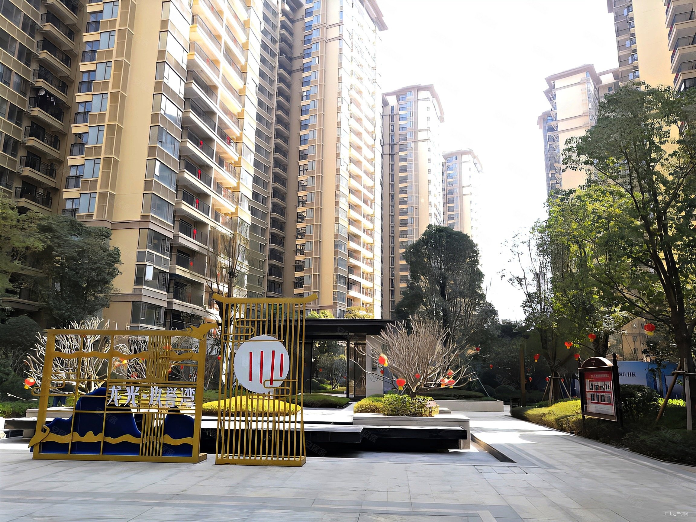 龙光玖誉湾4室2厅2卫111.68㎡南北100万