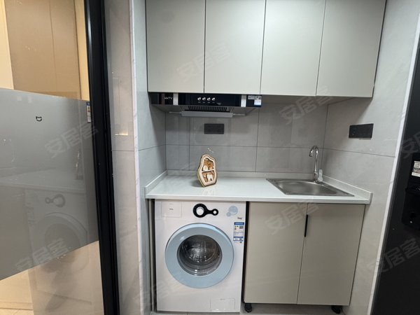 金华东阳南马振兴东路18号楼南马 花园 振兴路 精装大单间 设施齐全 拎包入住出租房源真实图片