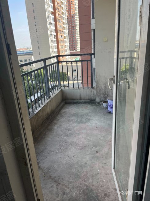 堰湾长堤4室2厅2卫131.21㎡南北120万