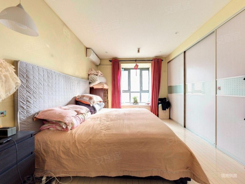 西安锦都花园精装三室中间楼层诚心出售随时看可按揭