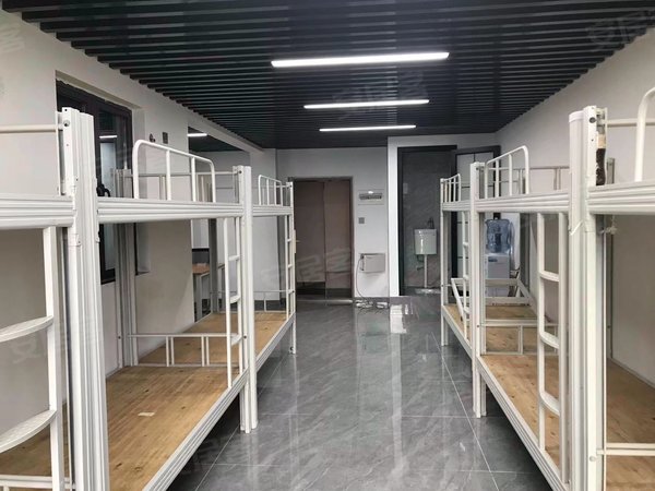 简阳蓝光西环里(商住楼)商住楼 员工宿舍 不怕扰民 高低床已经放好 有