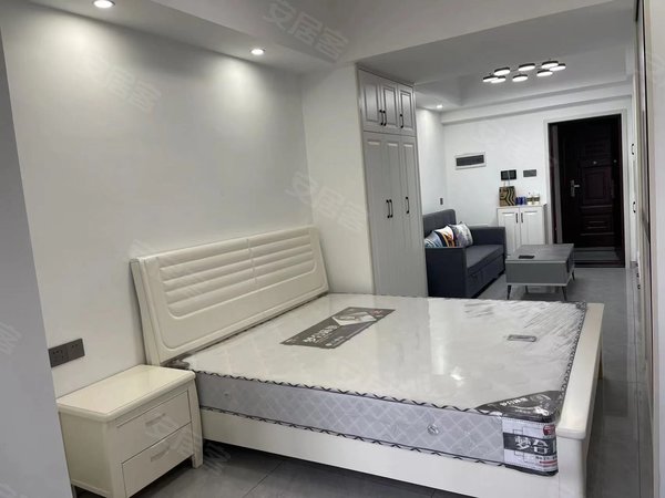 可短租押一付一中心医院三中三小步步高温馨公寓随时看房